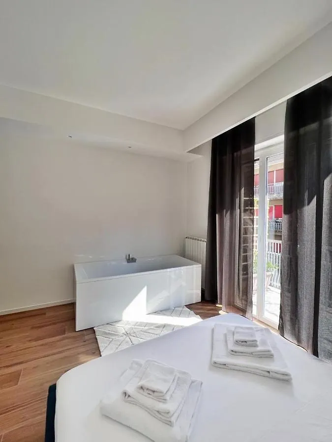 Finella Charming Rooms Bari 0*,  Italy